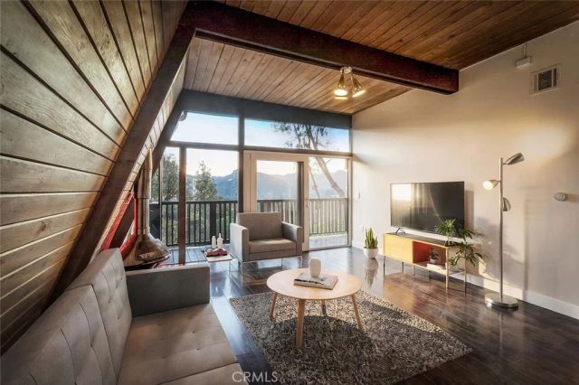 7912 Willow Glen Road, Los Angeles, CA 90046