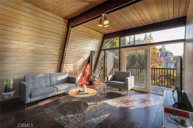 7912 Willow Glen Road, Los Angeles, CA 90046