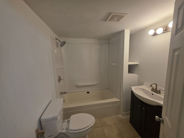 284 Watts Rd, New Johnsonville, TN 37134