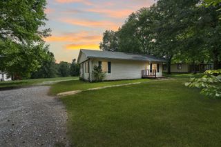 284 Watts Rd, New Johnsonville, TN 37134