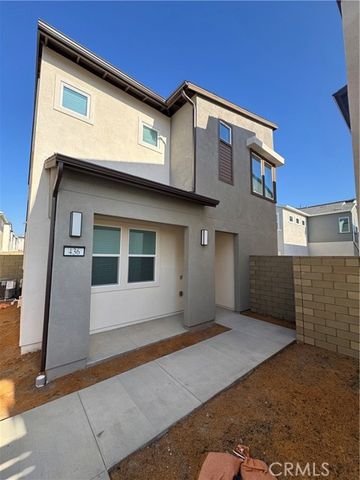 436 Loon, Irvine, CA 92618