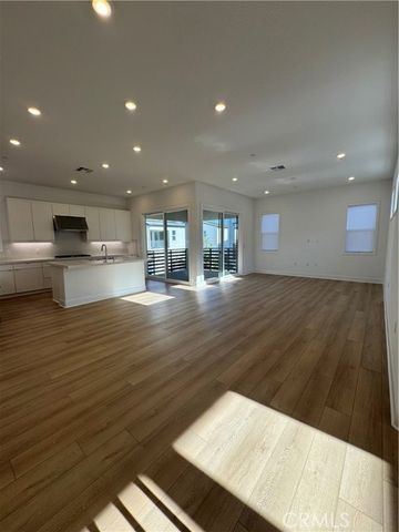 436 Loon, Irvine, CA 92618