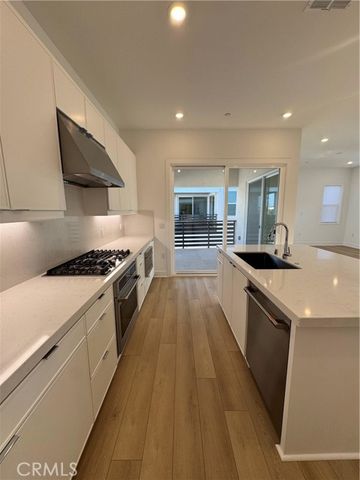 436 Loon, Irvine, CA 92618