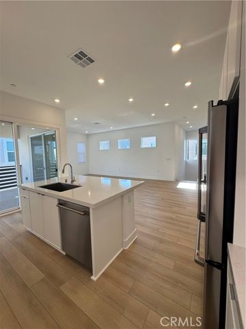 436 Loon, Irvine, CA 92618