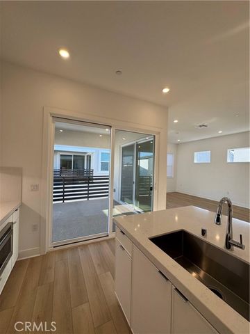 436 Loon, Irvine, CA 92618