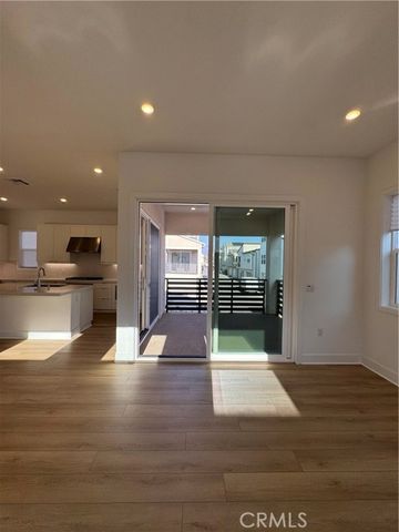 436 Loon, Irvine, CA 92618