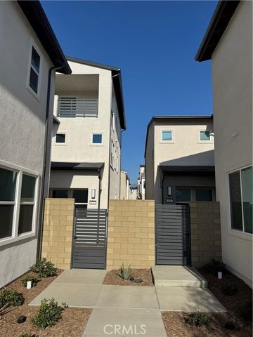 436 Loon, Irvine, CA 92618