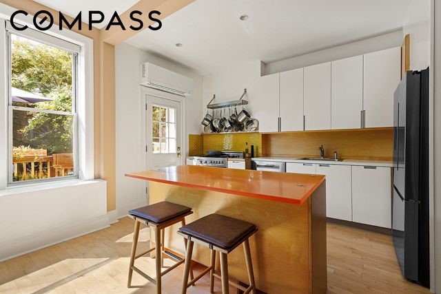 27 Dikeman Street, New York City, NY 11231
