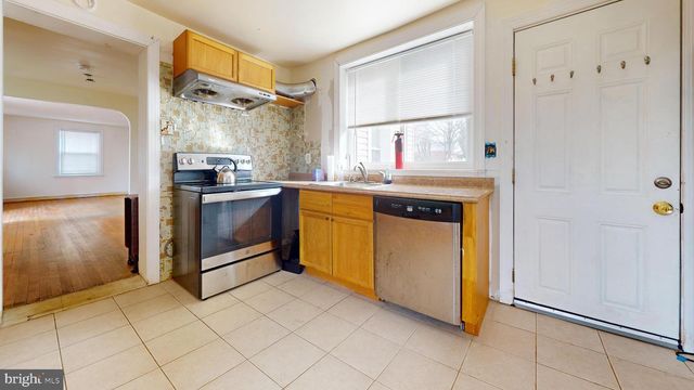 315 LAWNTON RD, Willow Grove, PA 19090