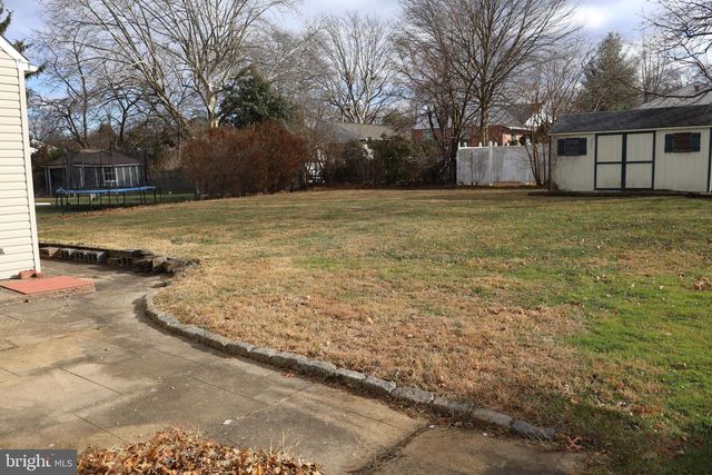 315 LAWNTON RD, Willow Grove, PA 19090