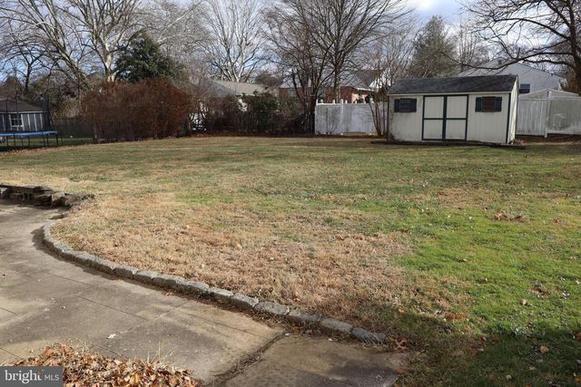 315 LAWNTON RD, Willow Grove, PA 19090