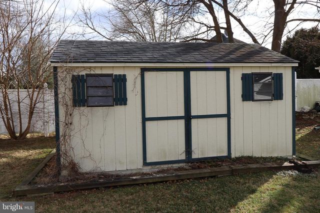 315 LAWNTON RD, Willow Grove, PA 19090