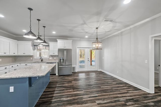 1382 Glen Lawrence Road, Cowarts, AL 36321