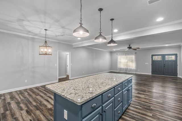 1382 Glen Lawrence Road, Cowarts, AL 36321