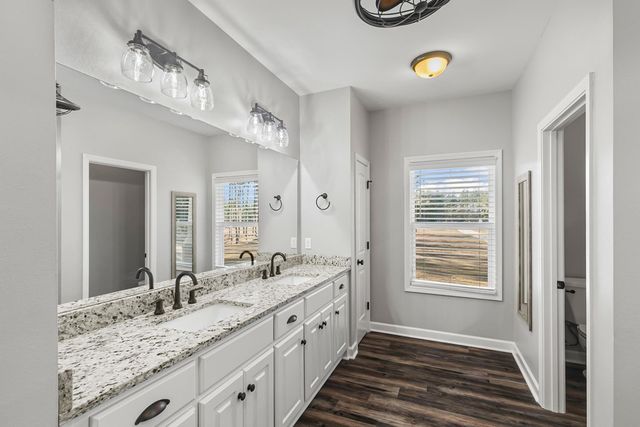 1382 Glen Lawrence Road, Cowarts, AL 36321