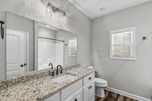 1382 Glen Lawrence Road, Cowarts, AL 36321