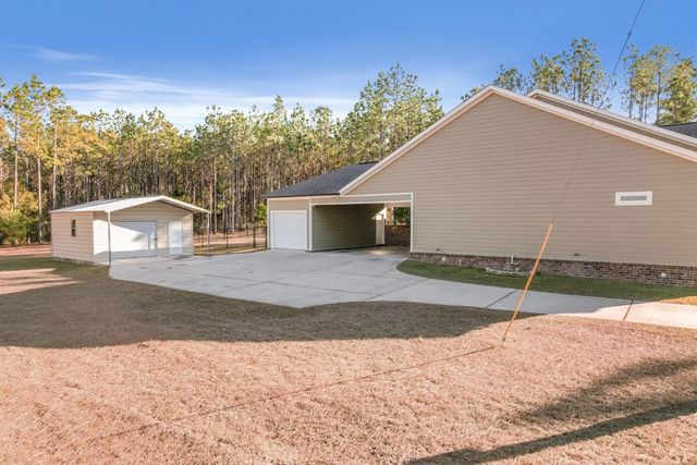 1382 Glen Lawrence Road, Cowarts, AL 36321