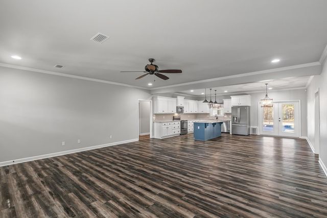 1382 Glen Lawrence Road, Cowarts, AL 36321