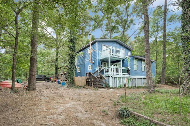 203 Lazy Hollow Lane, Livingston, TX 77351