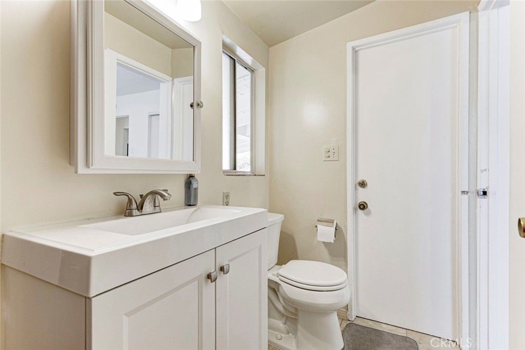 Image 30 of property listing at 3352 Montrose, La Crescenta, CA 91214