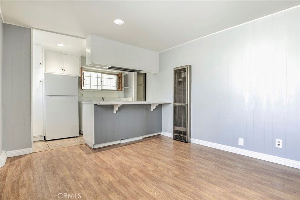 Image 47 of property listing at 3352 Montrose, La Crescenta, CA 91214