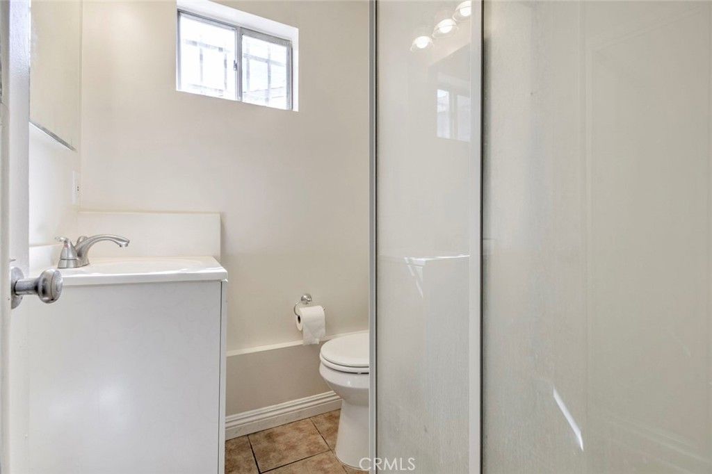 Image 54 of property listing at 3352 Montrose, La Crescenta, CA 91214