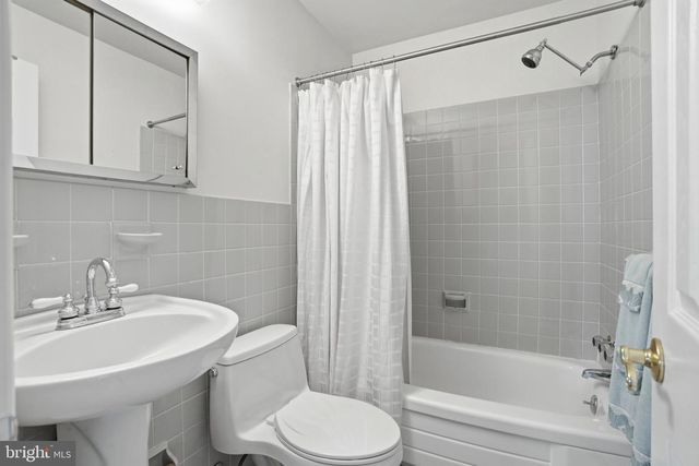 1624 DILLON RD, Ambler, PA 19002