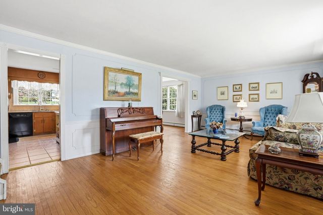 1624 DILLON RD, Ambler, PA 19002