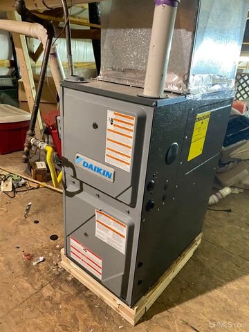 7794 Us2 Highway, Rapid River, MI 49878