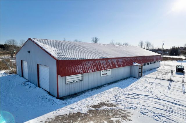 7794 Us2 Highway, Rapid River, MI 49878