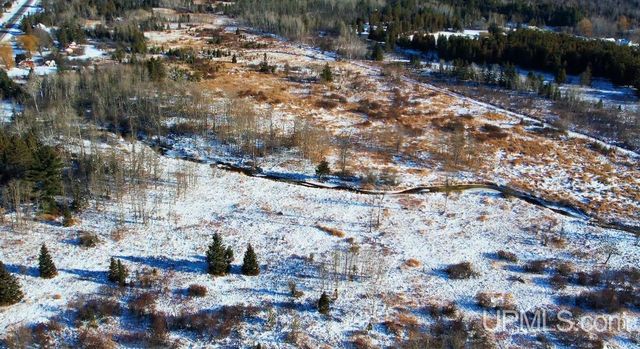 7794 Us2 Highway, Rapid River, MI 49878