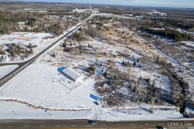 7794 Us2 Highway, Rapid River, MI 49878