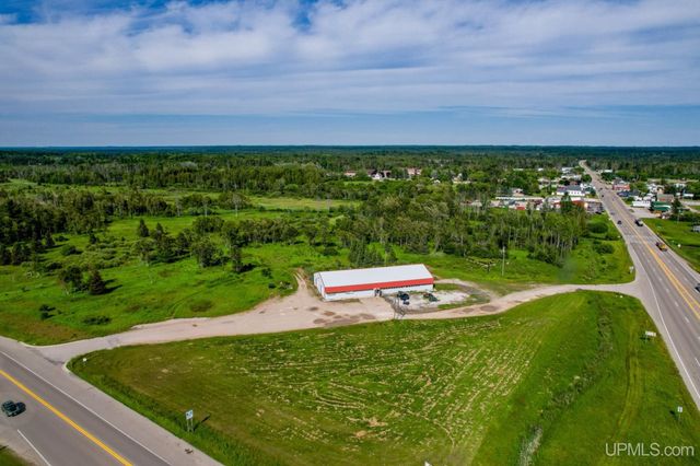 7794 Us2 Highway, Rapid River, MI 49878