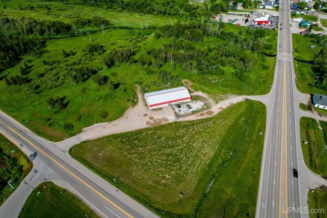 7794 Us2 Highway, Rapid River, MI 49878