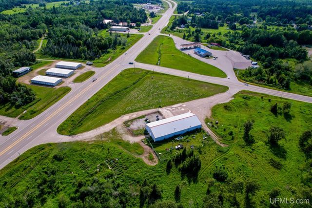 7794 Us2 Highway, Rapid River, MI 49878