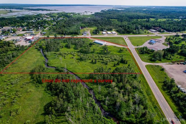7794 Us2 Highway, Rapid River, MI 49878