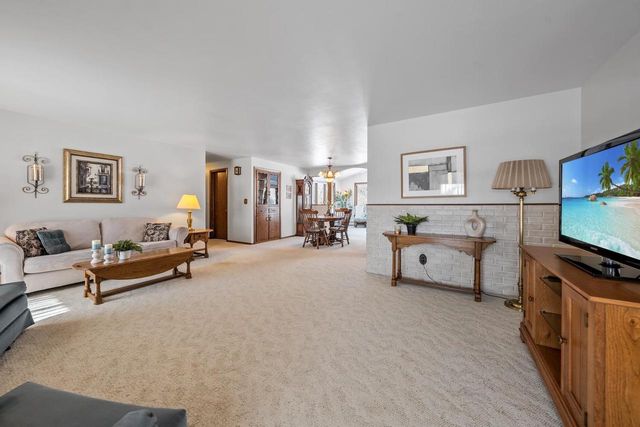 2751 ALLOUEZ AVENUE, Green Bay, WI 54311