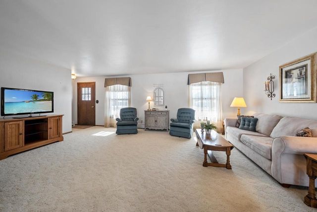 2751 ALLOUEZ AVENUE, Green Bay, WI 54311