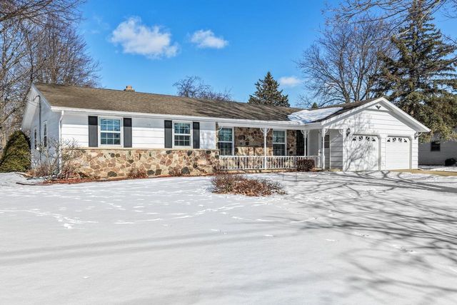 2751 ALLOUEZ AVENUE, Green Bay, WI 54311