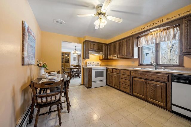 2751 ALLOUEZ AVENUE, Green Bay, WI 54311