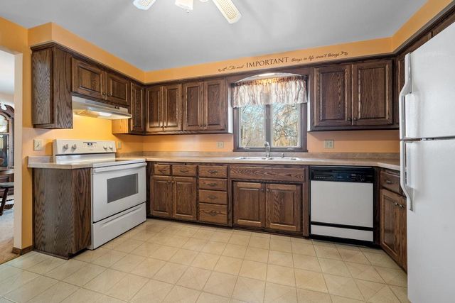 2751 ALLOUEZ AVENUE, Green Bay, WI 54311