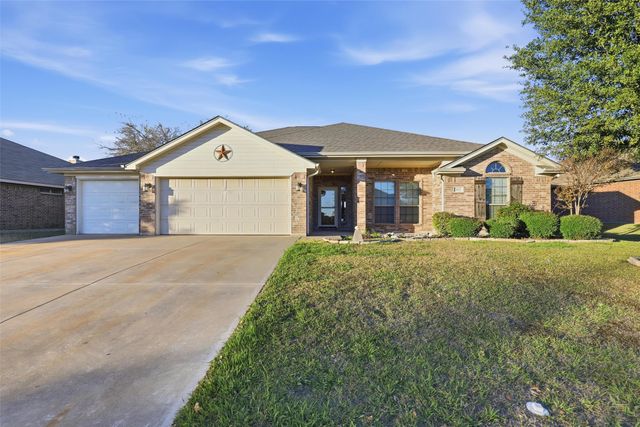 413 Lighthouse Court, Joshua, TX 76058