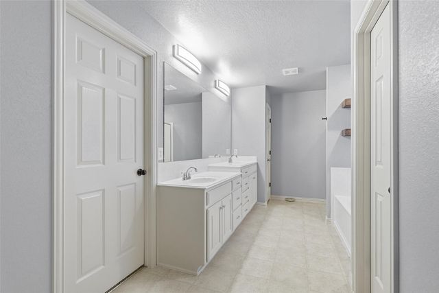 413 Lighthouse Court, Joshua, TX 76058