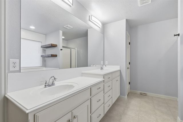 413 Lighthouse Court, Joshua, TX 76058