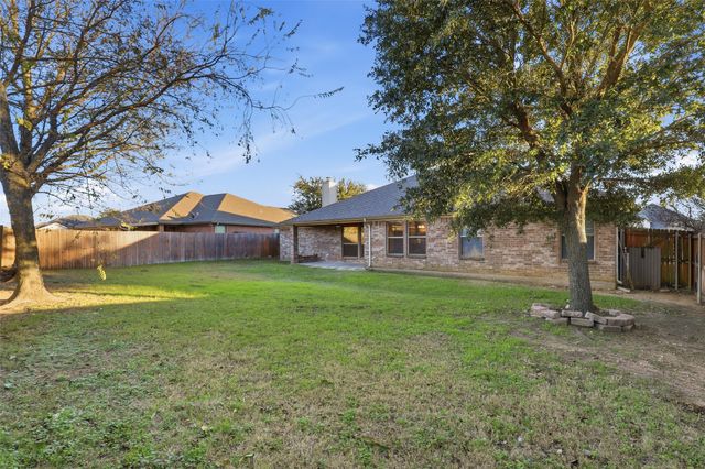 413 Lighthouse Court, Joshua, TX 76058