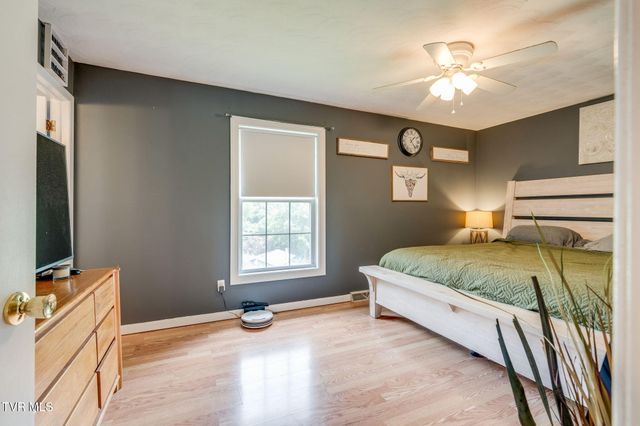 612 Larkspur Drive, Kingsport, TN 37660