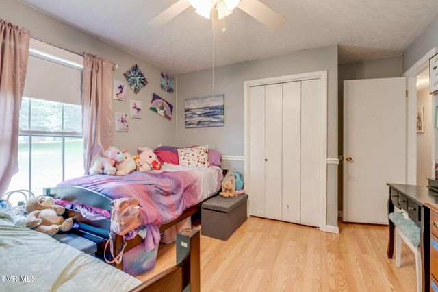 612 Larkspur Drive, Kingsport, TN 37660
