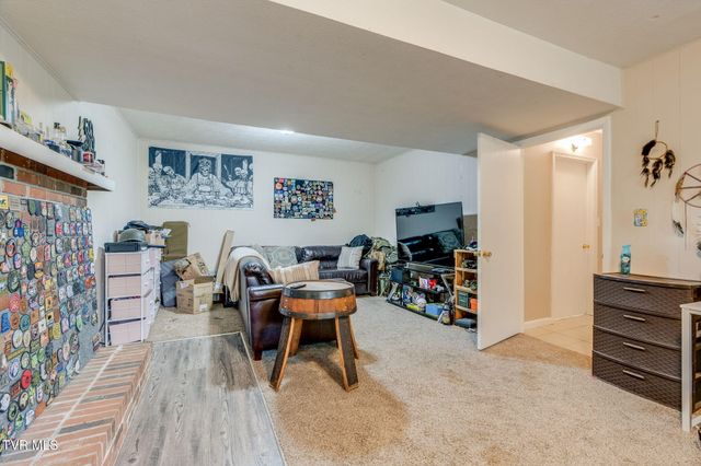 612 Larkspur Drive, Kingsport, TN 37660