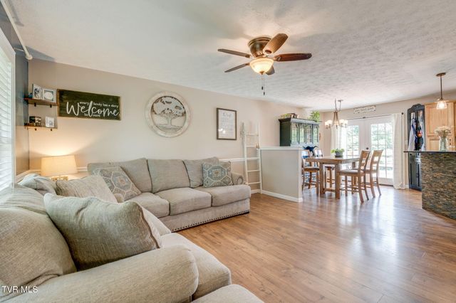 612 Larkspur Drive, Kingsport, TN 37660