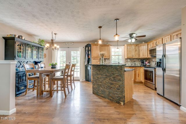 612 Larkspur Drive, Kingsport, TN 37660
